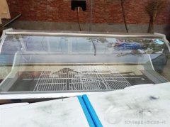 低价出售二手冰箱和展示柜