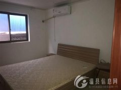 出租：盛宏城后门二楼出租三室一厅！水电齐全拎包入住！随时看房