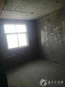 急售龙湖庄苑现房一套(前东南王附近)，步梯六楼毛坯，121.