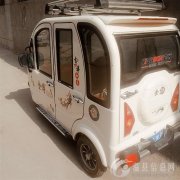 封闭三轮车，骑不到半年，急用钱，出售，价格见车面谈