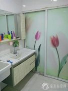 良友新村四室一厅，新装修，空调家具齐全拎包入住。