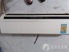 二手空调出售，大1,5匹变频奥克斯空调，电话13083678