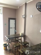 马道口一小吃店转让。38平方，简装，18239131983